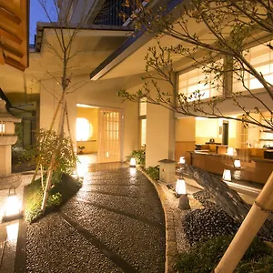 松井本館 4*, 京都市 日本