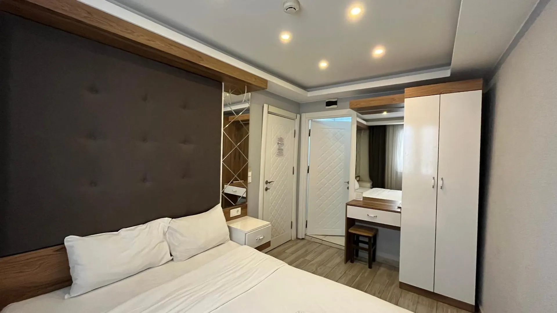 ***  Hotel Tulip House Istanbul Turkey